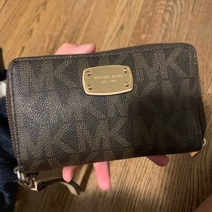 Michael Kors wristlet